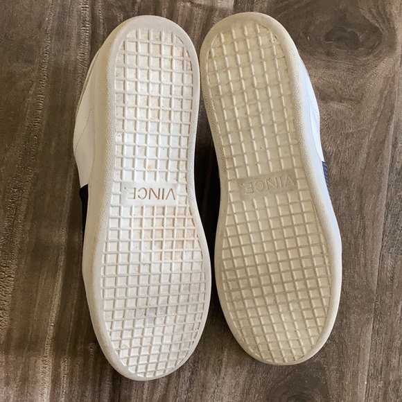 VINCE Vista Lizard-embossed slip-on sneakers - Picture 5 of 5